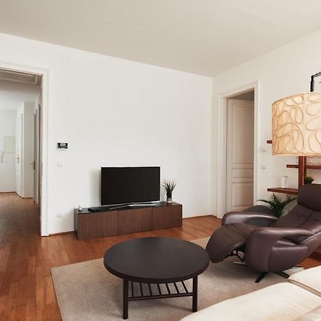 Stylish Designer Apartment At The Center Of Vienna Naschmarkt Exterior photo