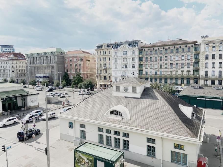 Stylish Designer Apartment At The Center Of Vienna Naschmarkt Exterior photo